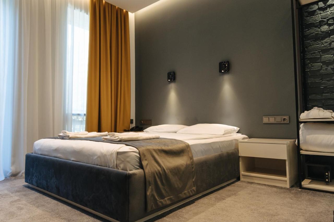 יירבאן Aratta Boutique Hotel מראה חיצוני תמונה